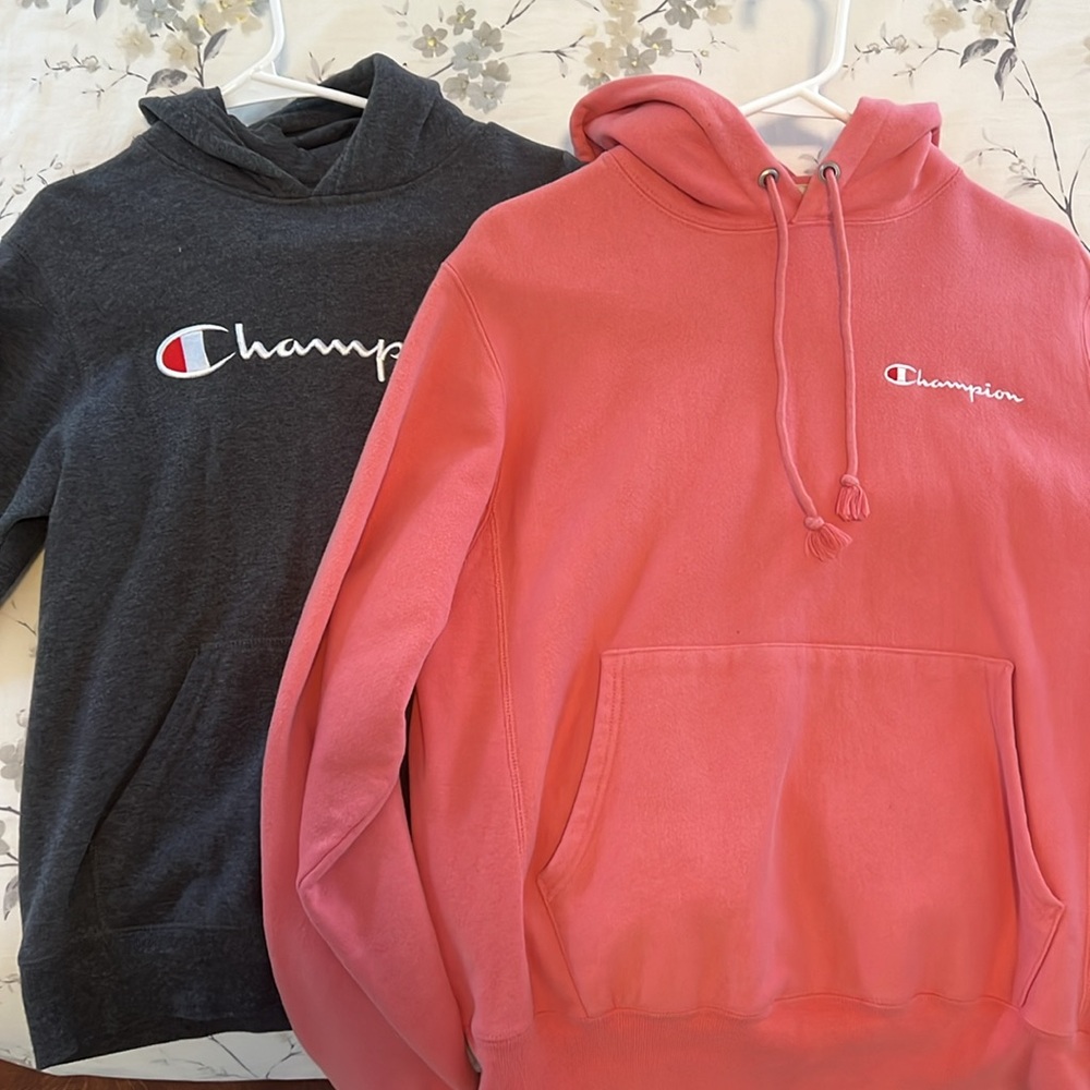 Two 2 lot Champion sweatshirts hoodies teen juniors XL  EUC youth Mens small